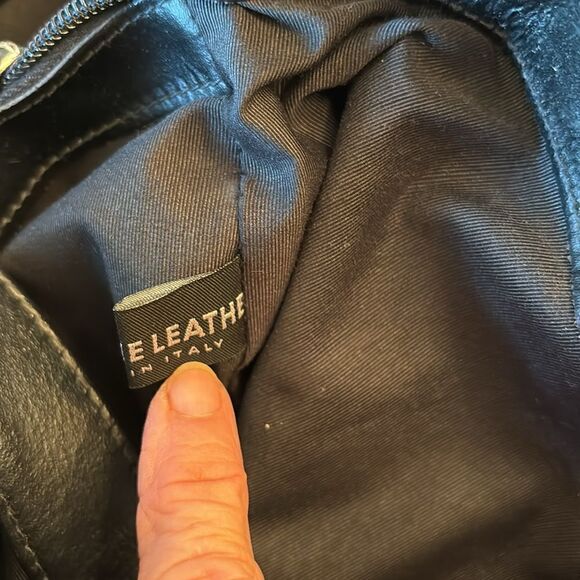 Tanner Leather Commuter Bag, Made in Italy - Picture 10 of 10